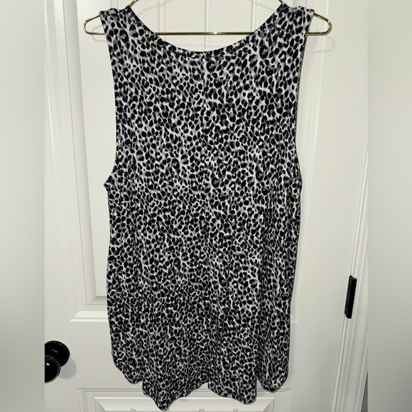 Old Navy Luxe Tank Top - Black Leopard - Picture 3 of 3
